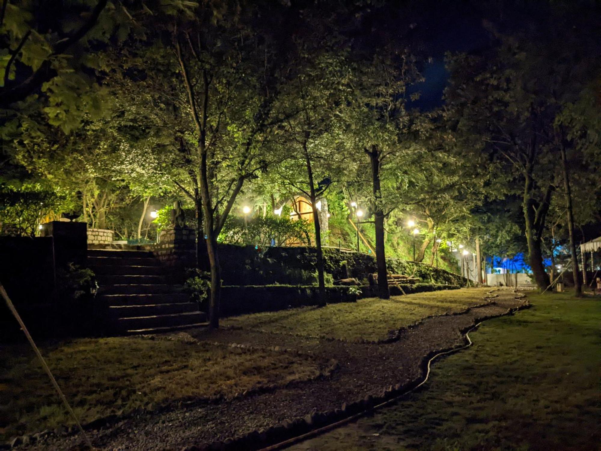 Hotel Blue Book At Gethia, Nainital Exterior foto