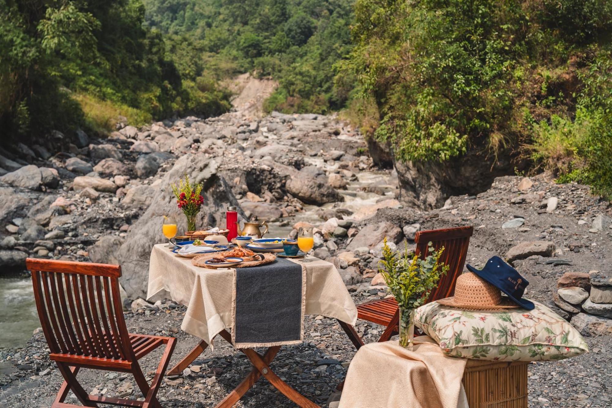 Hotel Blue Book At Gethia, Nainital Exterior foto