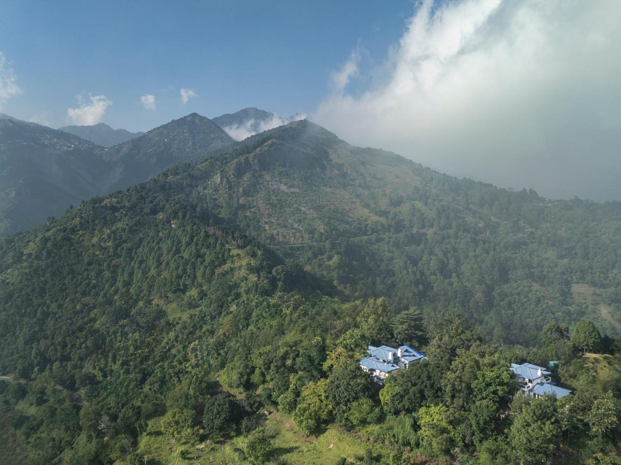 Hotel Blue Book At Gethia, Nainital Exterior foto